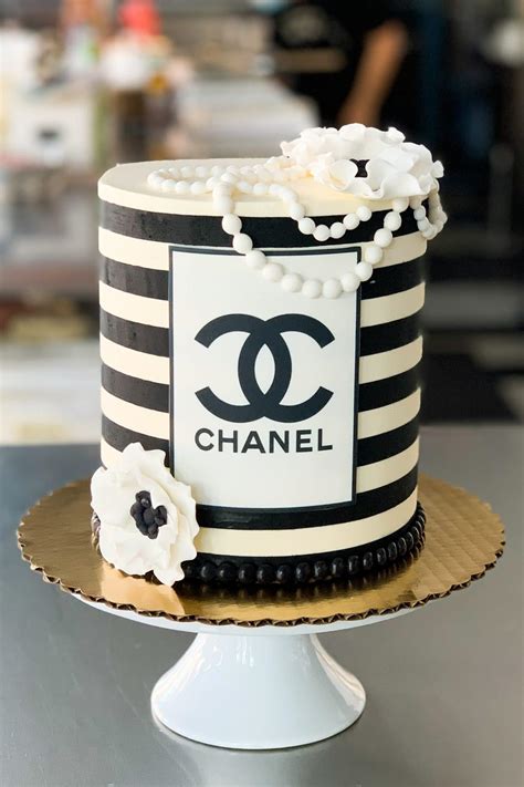 chanel inspired wedding cakes|chanel stencil logo for cakes.